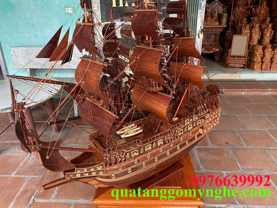 Mô hình thuyền gỗ thuận buồm xuôi gió lưu niệm quà tặng Việt Nam Kích thước #48 Mô hình thuyền gỗ thuận buồm xuôi gió lưu niệm quà tặng Việt Nam Kích thước